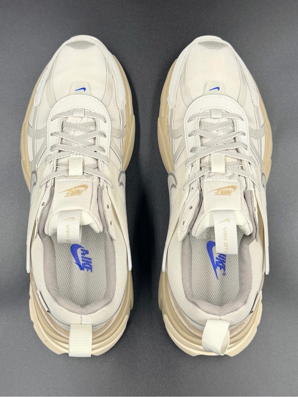 Nike Wmns V2K Run GORE-TEX 'Light Iron Ore' - Picture 3 of 12